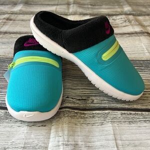 Nike Women’s Burrows Turquoise Blue/Blk ( Slip on ) Size 6